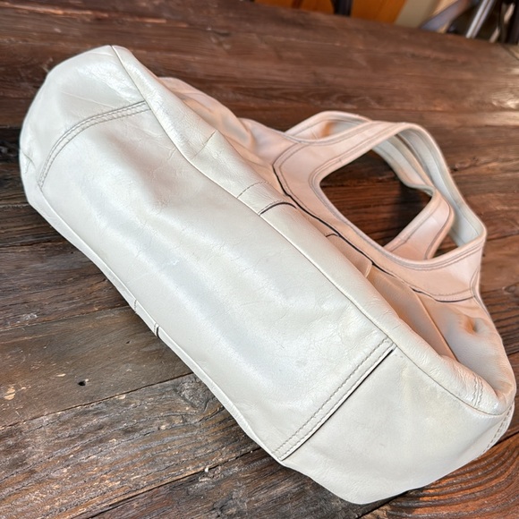 Vintage Coach Ergo chalk white kiss-lock hobo GVC #12248 - Picture 7 of 15